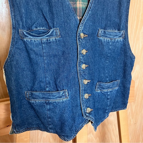 Vintage Great Outdoors denim button down vest. - Picture 2 of 5